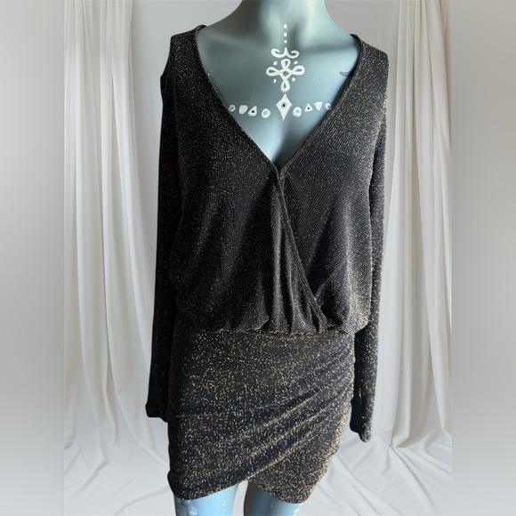 Dynamite XS shiny dress - Picture 1 of 4